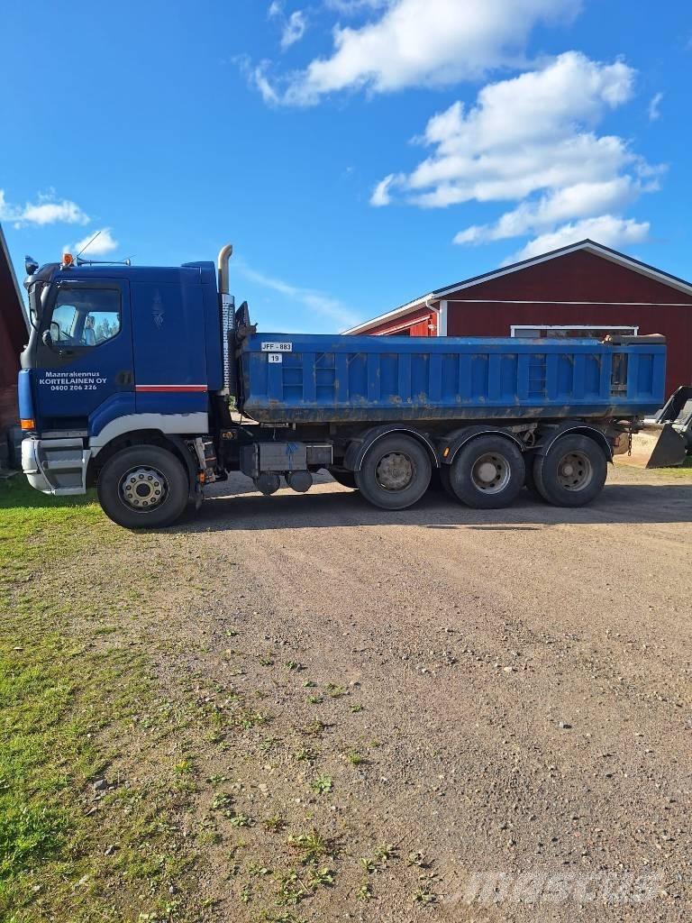 Sisu E12 Самосвал