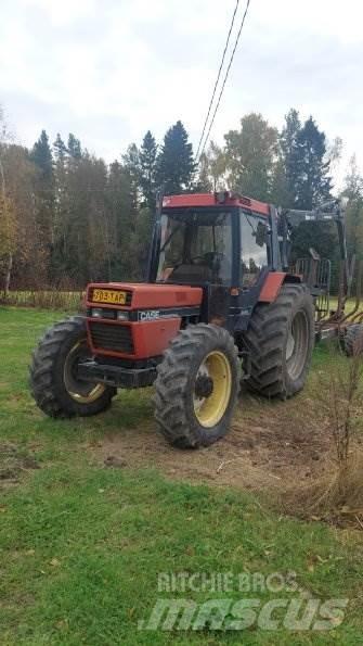 Case IH 845 XL Трактори