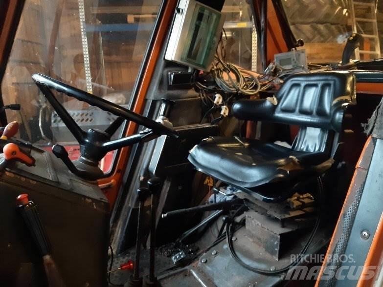 Fiat 880 DT Трактори