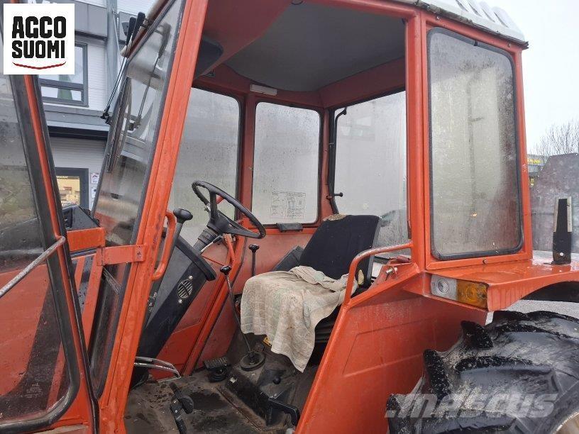 Valmet 604 TURBO Трактори