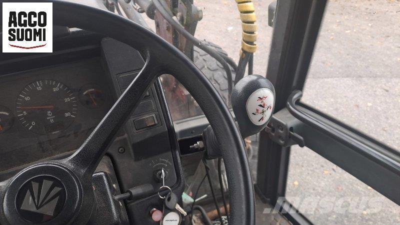 Valmet 8400 Трактори