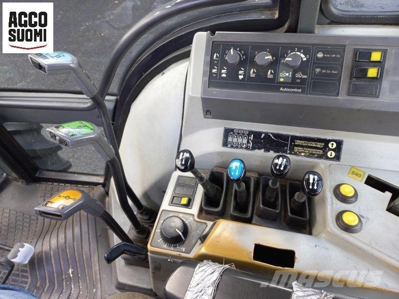 Valtra 6400 Трактори