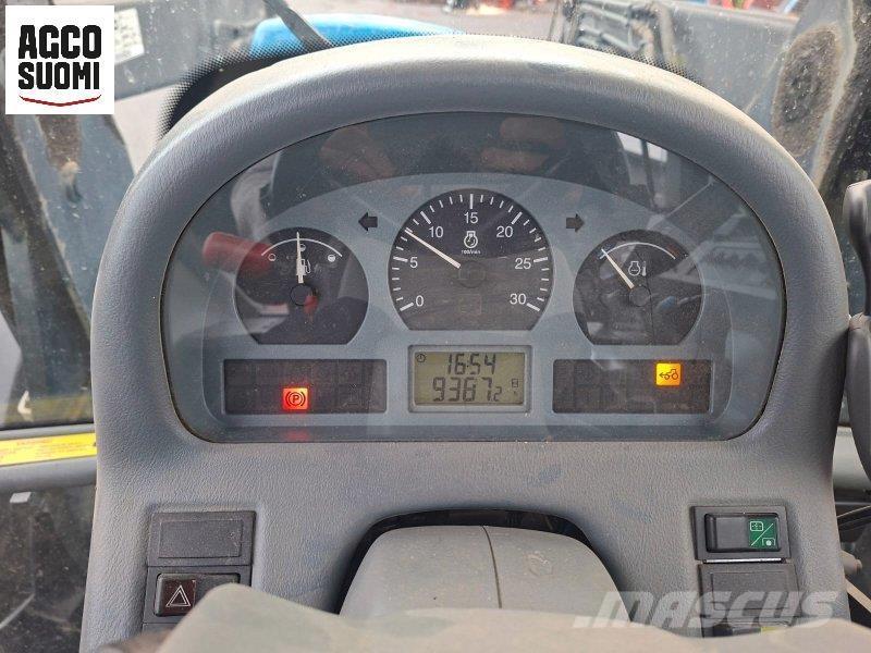 Valtra 6750 HITECH Трактори