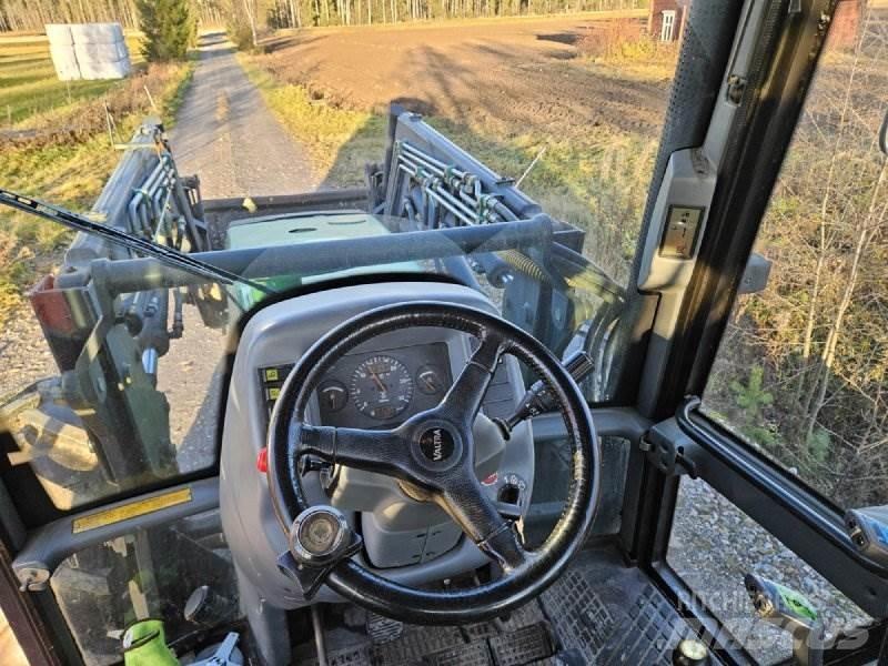 Valtra 6850 HITECH Трактори