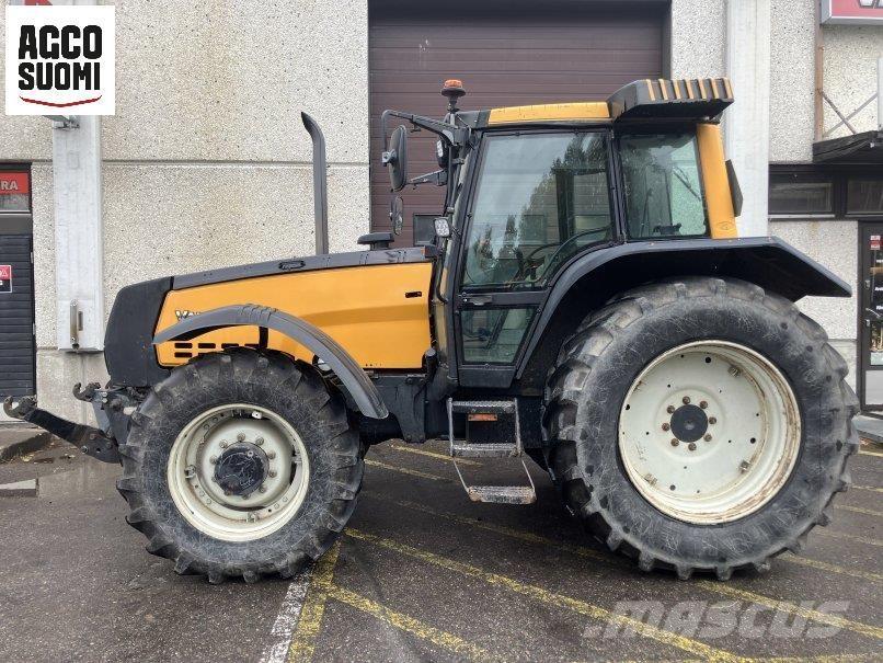 Valtra 8050 HITECH Трактори