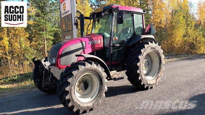 Valtra A92 Трактори