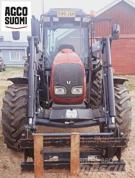 Valtra A93 H Трактори