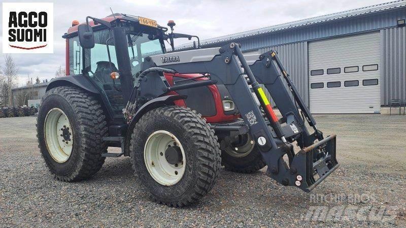 Valtra A93 HT Трактори