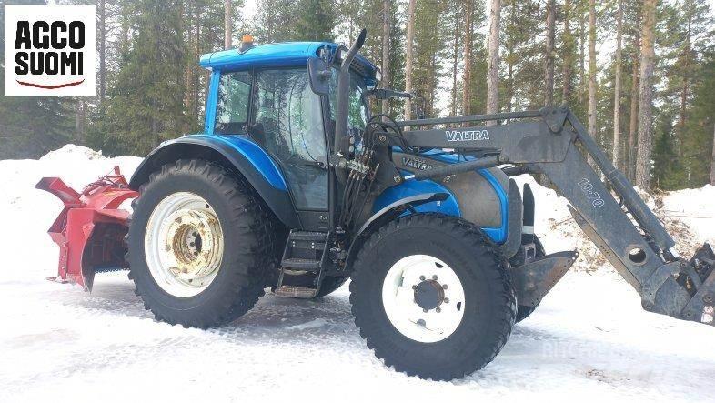 Valtra C120 Трактори