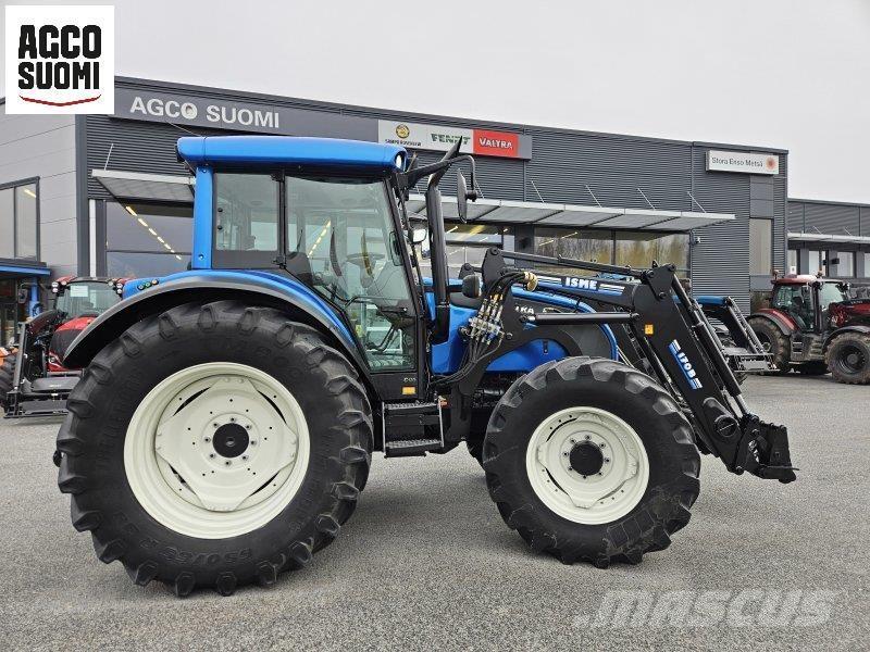 Valtra C120 Трактори