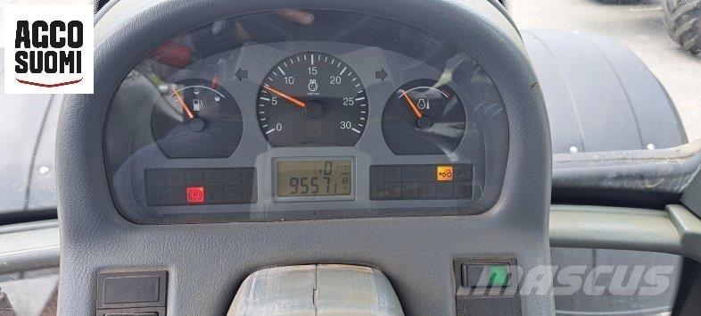 Valtra N121 H Трактори