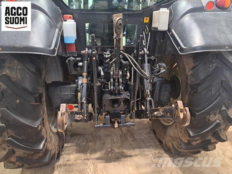 Valtra N141 HITECH Трактори