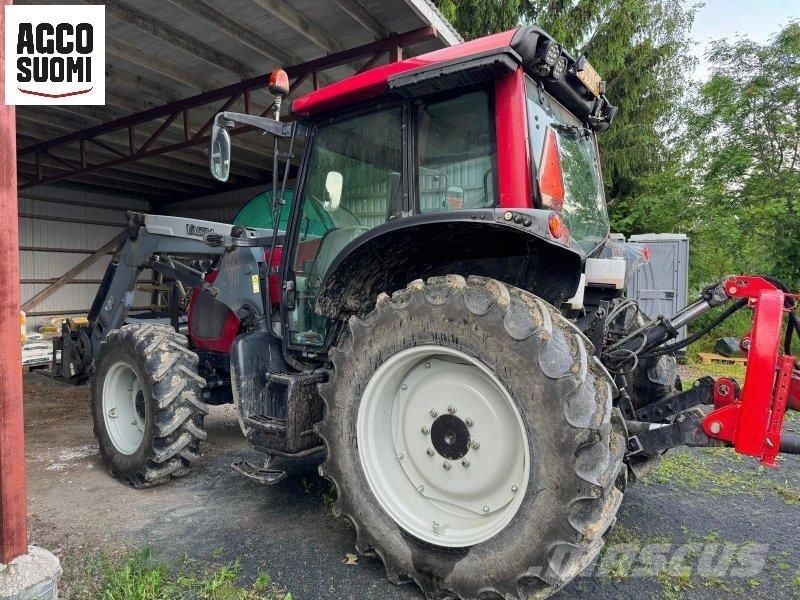 Valtra N92 Трактори