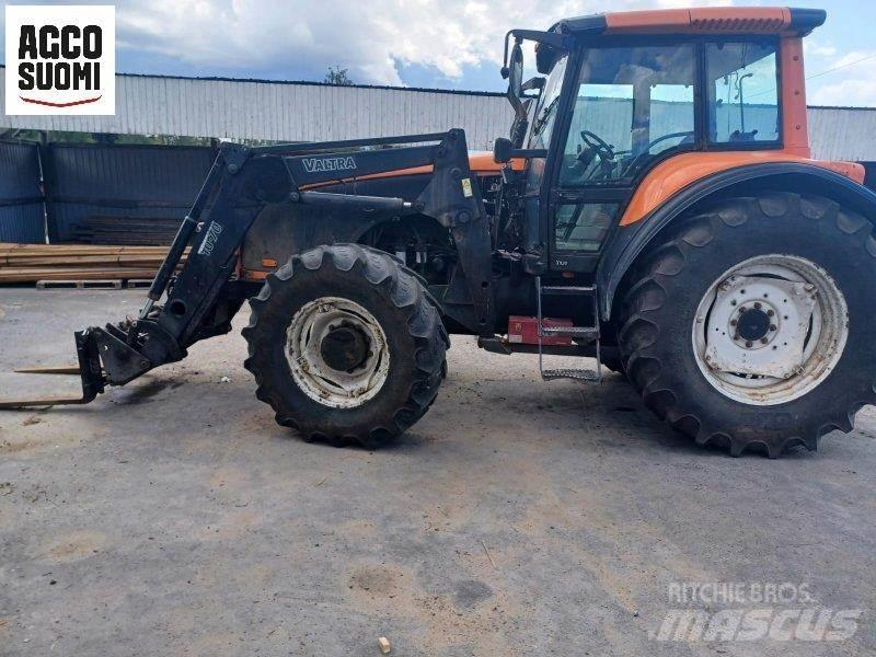 Valtra T130 CH Трактори
