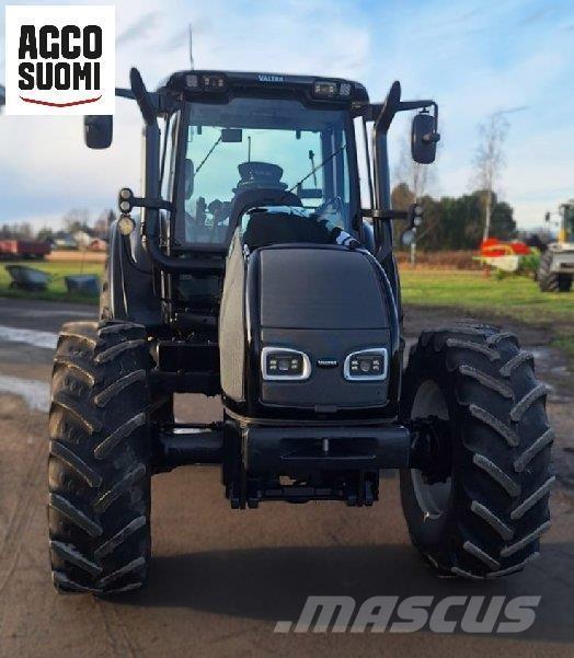 Valtra T140 Трактори