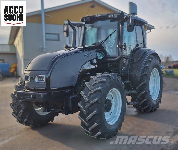 Valtra T140 Трактори