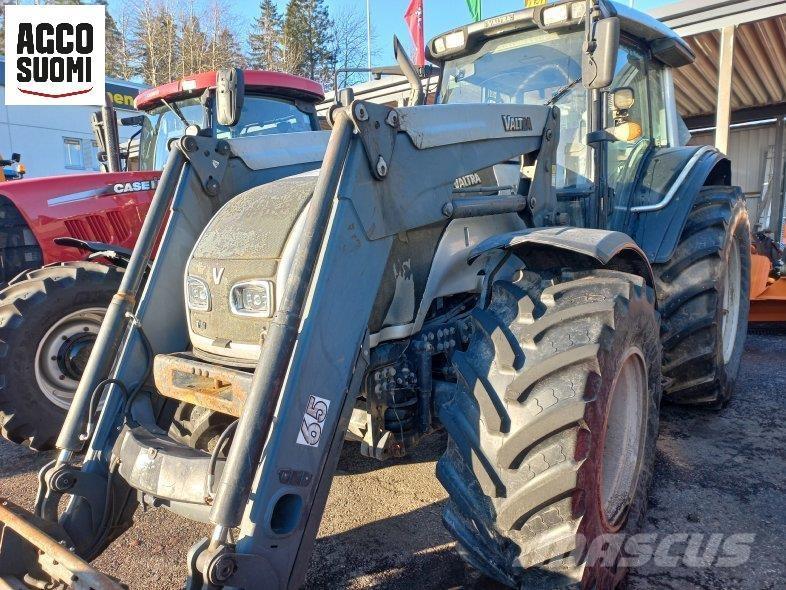 Valtra T151 HT Трактори
