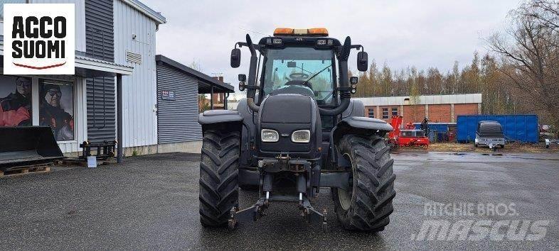 Valtra T170 Трактори