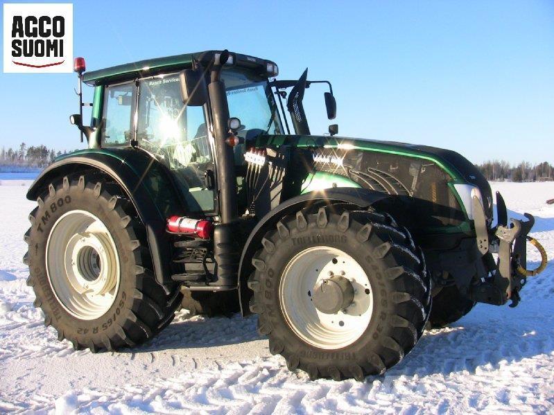 Valtra T203D FL Трактори