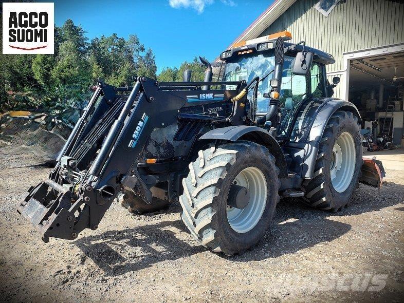 Valtra T213 VERSU Трактори