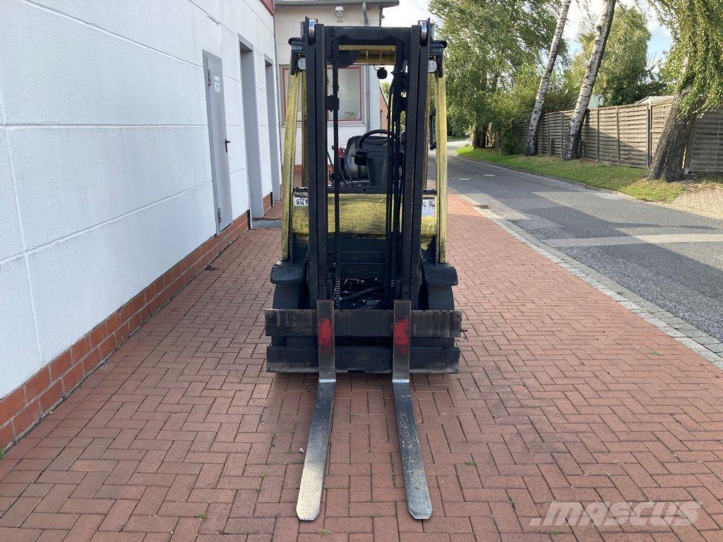 Hyster H 2.5 FT Камиони с АГУ