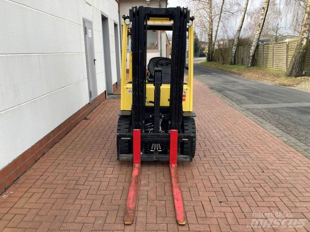 Hyster H 2.5A Дизелови камиони
