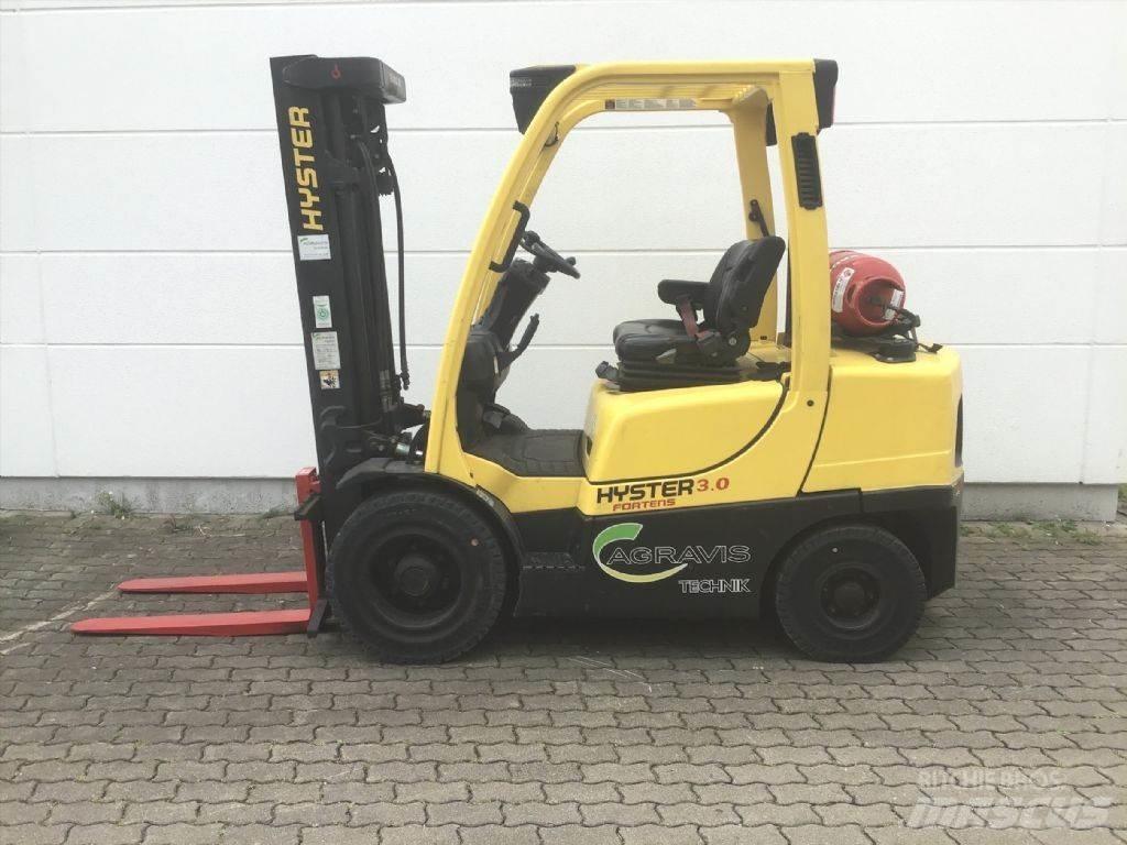 Hyster H 3.0 FT Камиони с АГУ