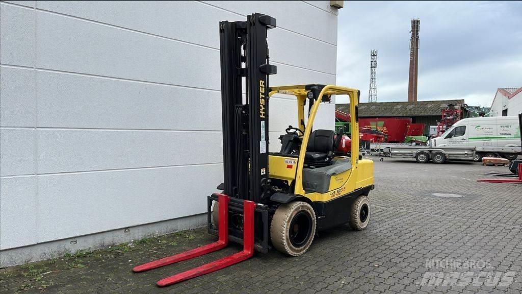 Hyster H 3.5 FT Камиони с АГУ