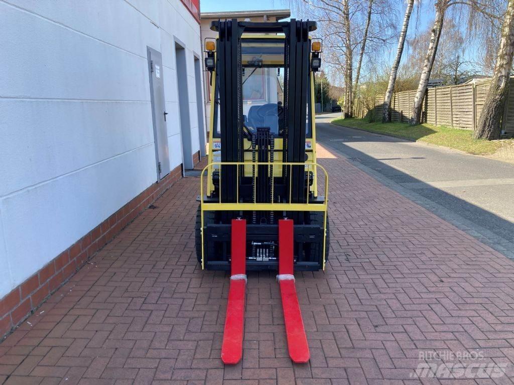 Hyster J 2.0 UTL Електрически вилични кари-повдигачи