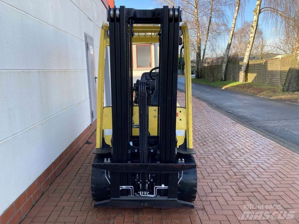 Hyster J 3.0 XN Електрически вилични кари-повдигачи
