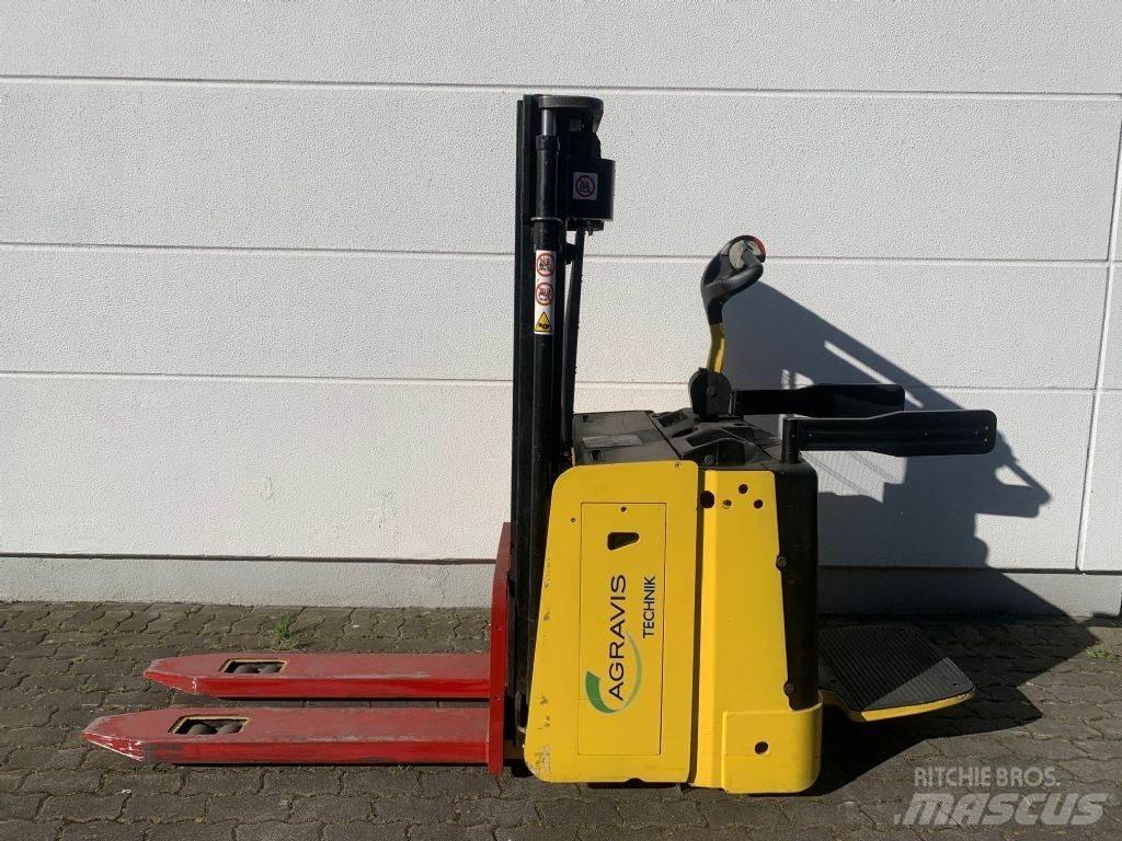 Hyster S 1.5S IL Колички високоповдигачи с теглич