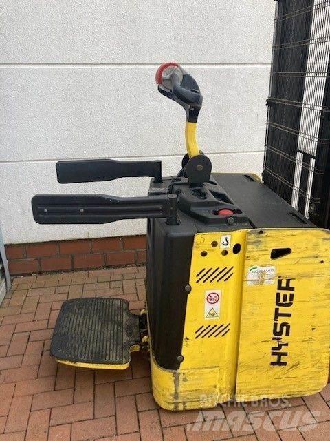 Hyster S1.5S Колички високоповдигачи с теглич