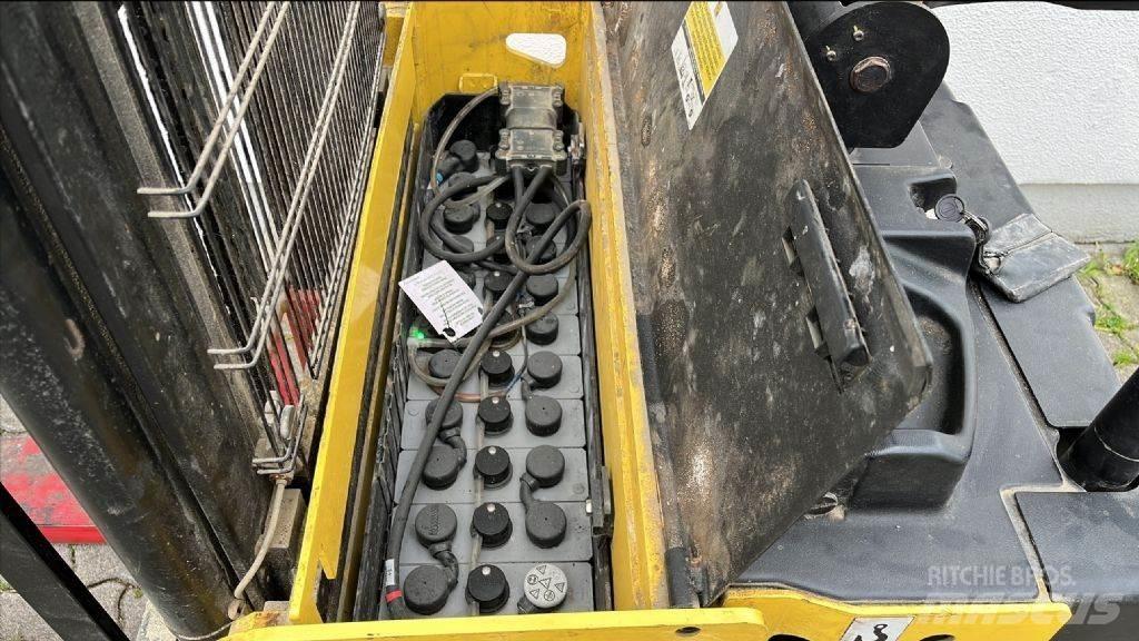Hyster S1.5S Колички високоповдигачи с теглич