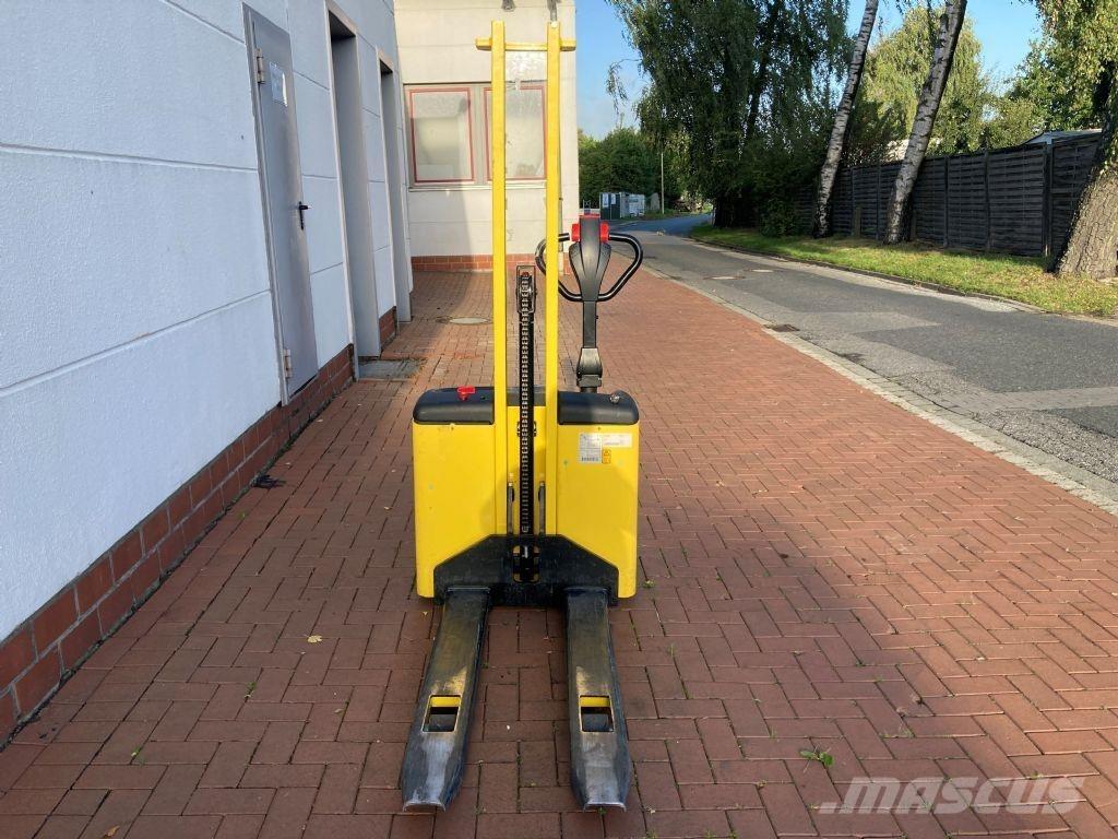 Hyster SC 1.0 Колички високоповдигачи с теглич