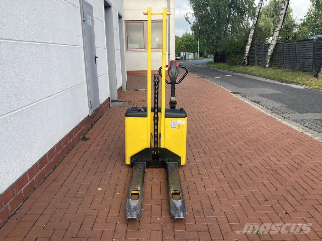 Hyster SC 1.0 Колички високоповдигачи с теглич
