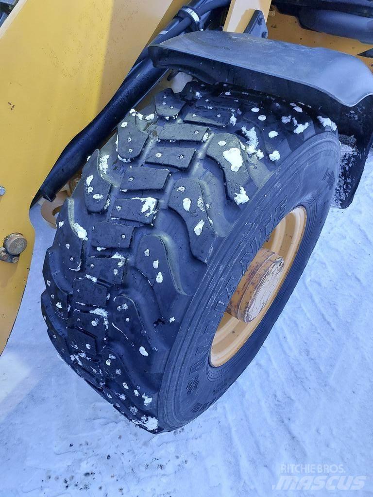 CAT 906H Селскостопанство - Други