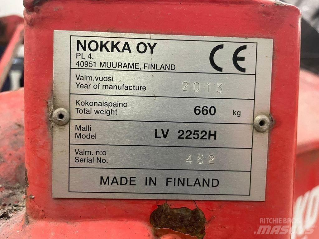 Esko 2252H Снегохвъргачки
