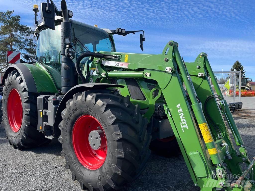 Fendt 718 Трактори
