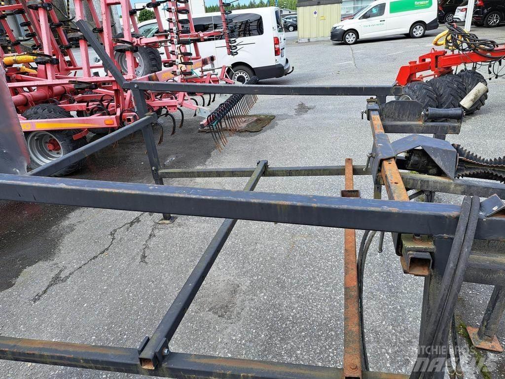 Japa 2100 Машини за цепене и рязане на дърва