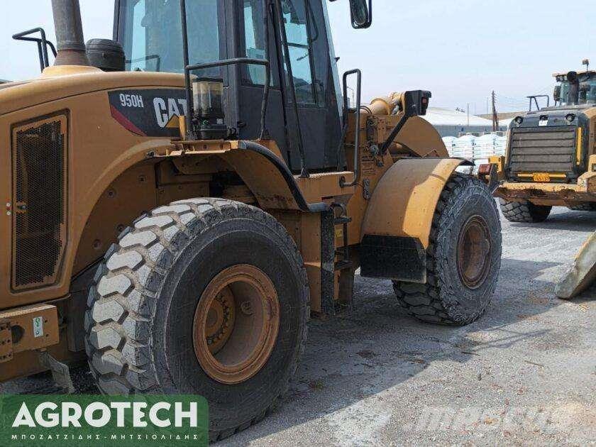 CAT 950H Трактори