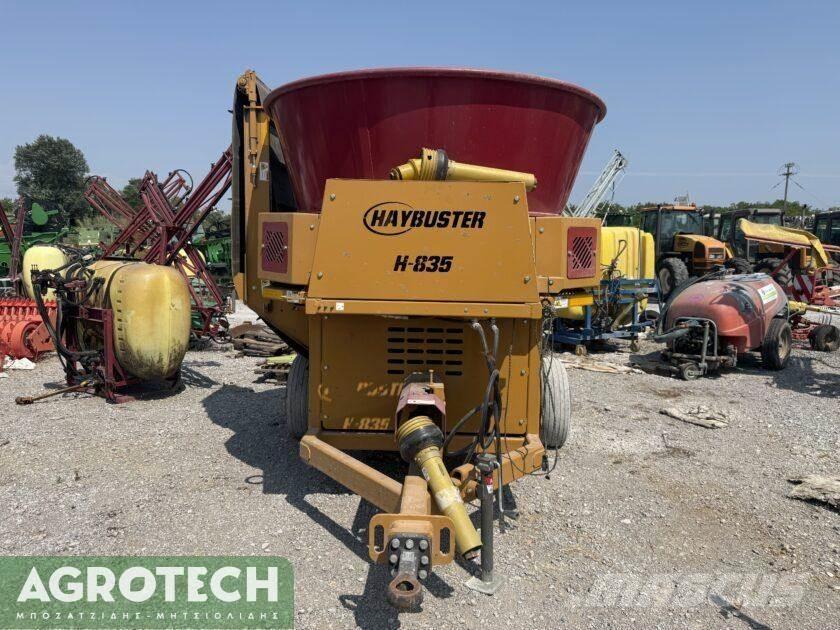  H-835 Трактори