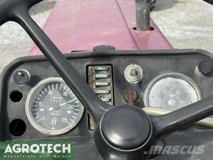 International 844s Трактори