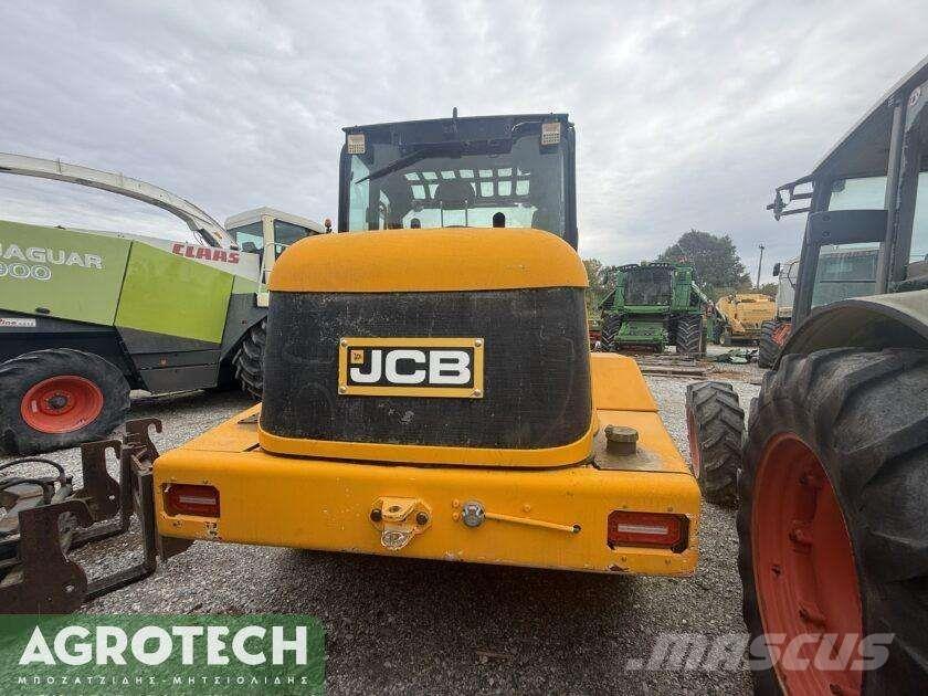 JCB TM 300 Трактори
