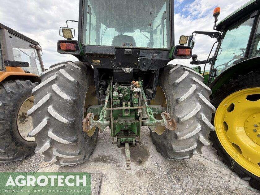 John Deere 4455 Трактори