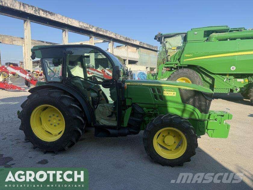 John Deere 5075 GL Трактори