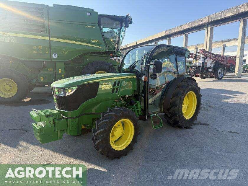 John Deere 5075 GL Трактори