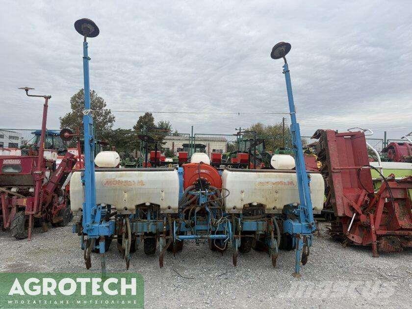 Monosem NG PLUS 4 Трактори