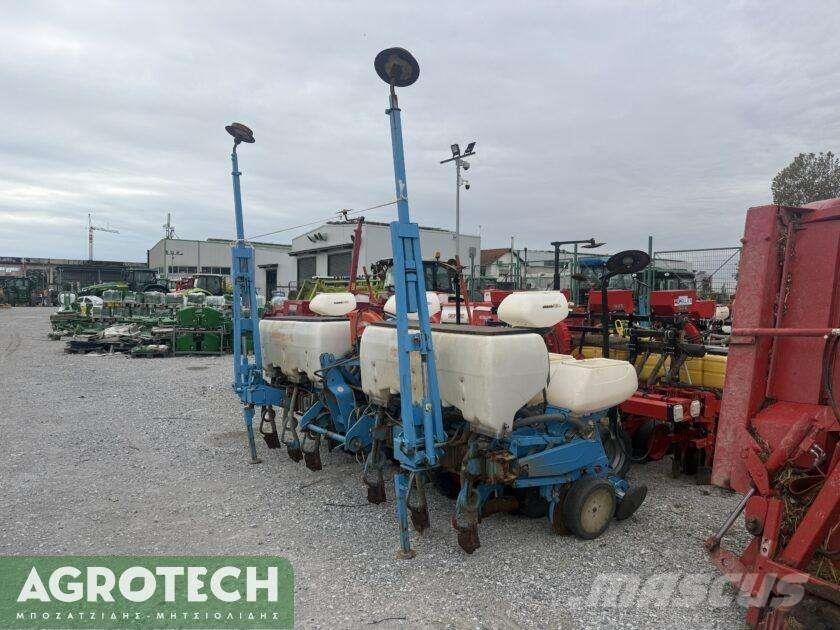 Monosem NG PLUS 4 Трактори