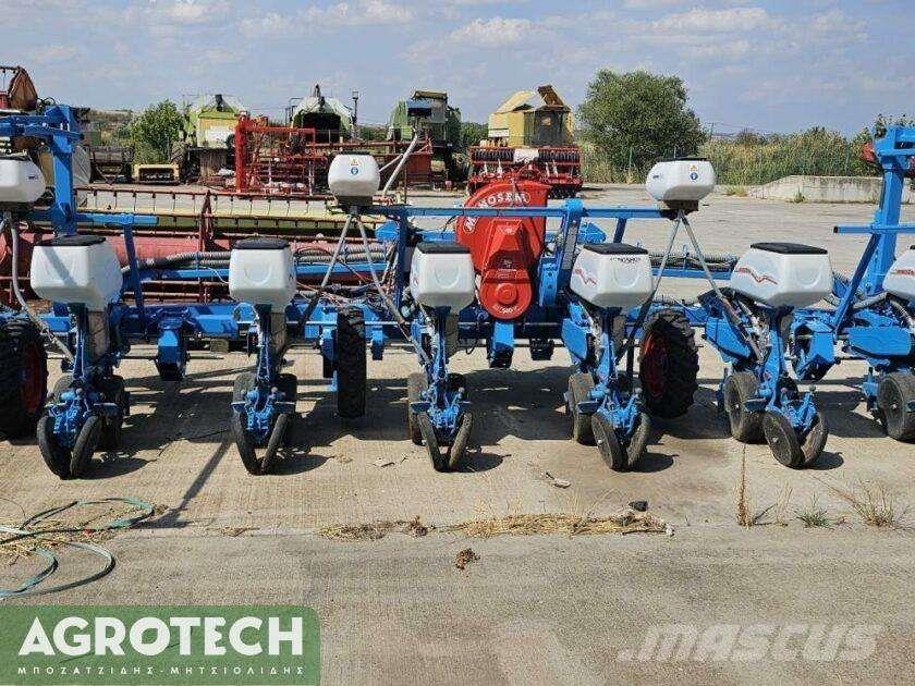 Monosem NG Plus 4M Трактори