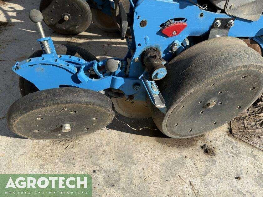 Monosem NG Plus 4M Трактори